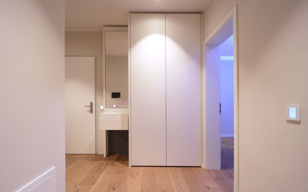 Flurmöbel – Stadtwohnung Köln-Lindenthal